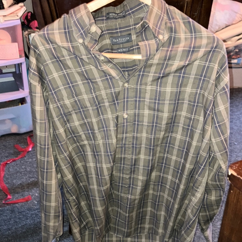 Van Heusen size medium
